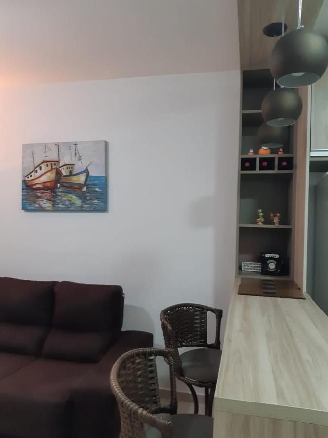 Apto 2 Quartos A 350 Metros Da Praia, Churrasqueira Na Varanda, Wi-fi, Piscina, Garagem Coberta,telas De Protecao, Quadra Tenis