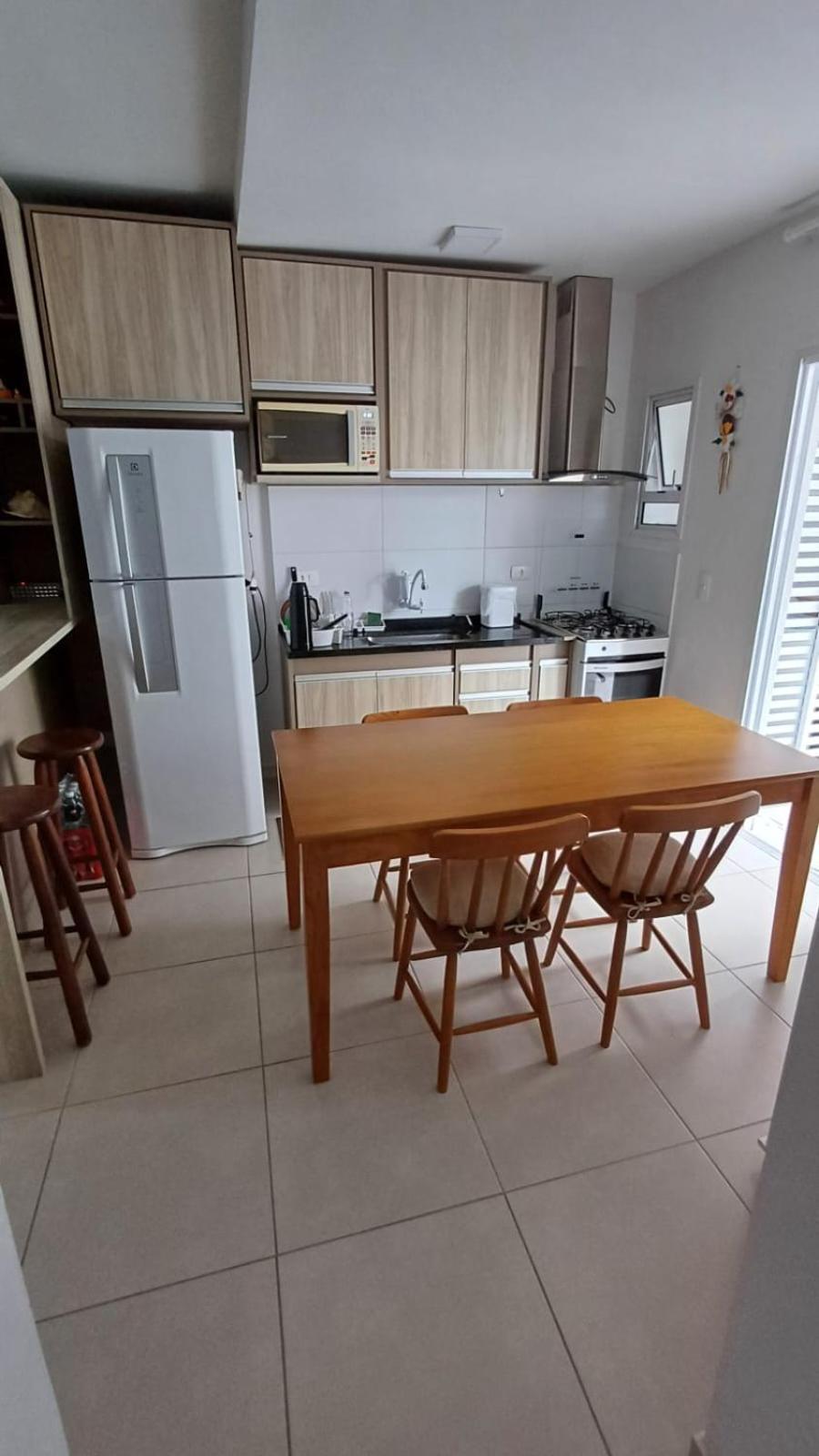 Apto 2 Quartos A 350 Metros Da Praia, Churrasqueira Na Varanda, Wi-fi, Piscina, Garagem Coberta,telas De Protecao, Quadra Tenis *